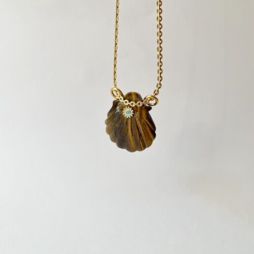 NAYA PRECIOUS necklace shell gemstone coquillage pierre semi précieuse Tiger Eye Oeil de Tigre by Sande Paris Bijoux.