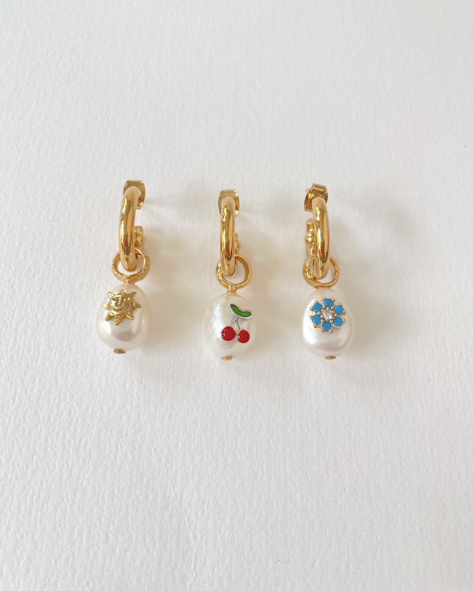 Mono créole pendentif perle by SANDE PARIS Jewelry Bijoux