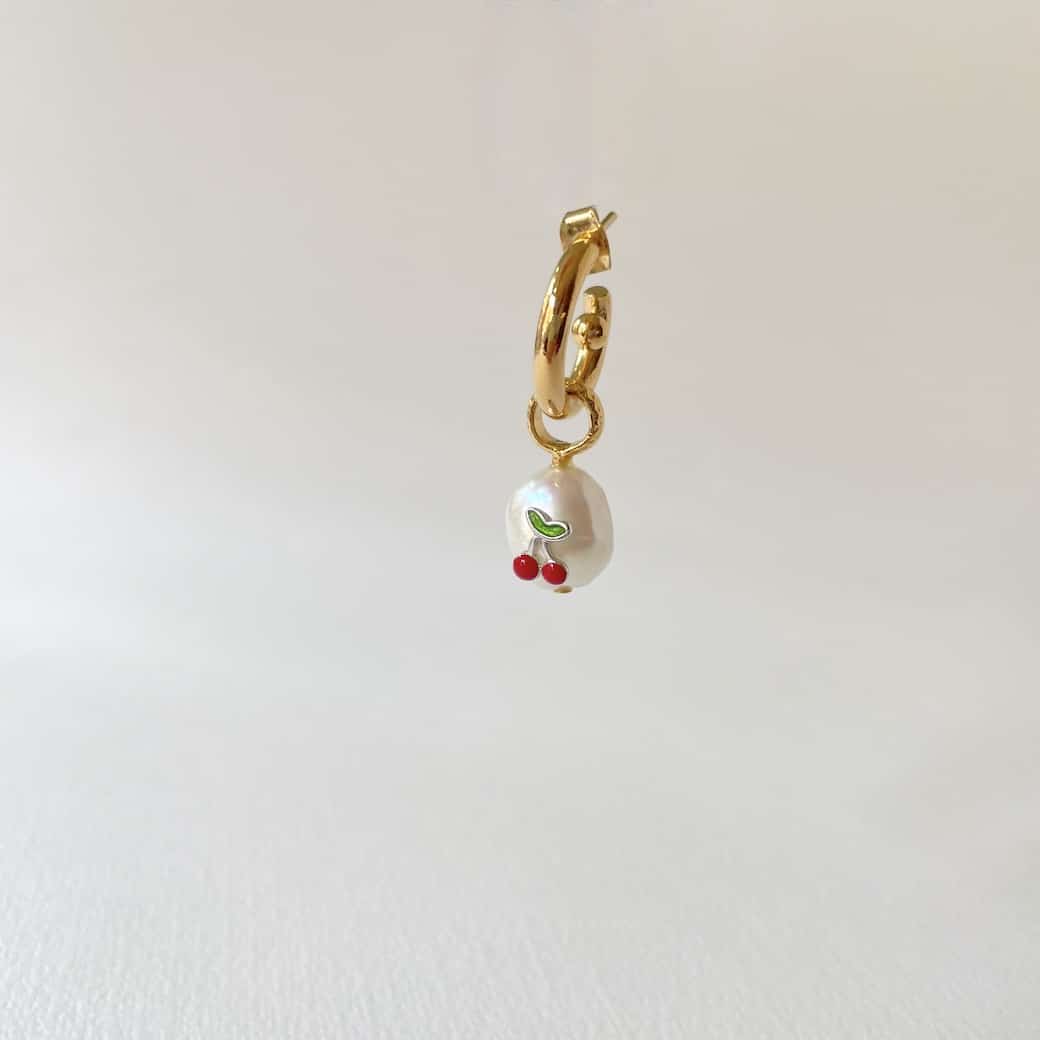 Mono créole pendentif perle cerises by SANDE PARIS Jewelry Bijoux