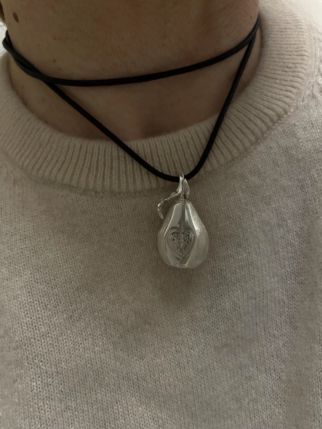 LOUISE neckalce Love's Pear Sterling Silver by SANDE PARIS Jewelry bijoux