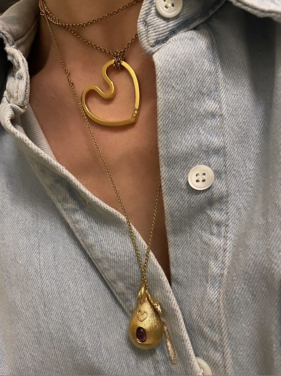 Sautoir Long Necklace LOUISE Gold by SANDE PARIS. jewel. 