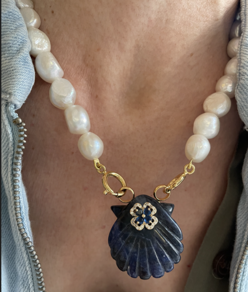 Necklace shell sodalite