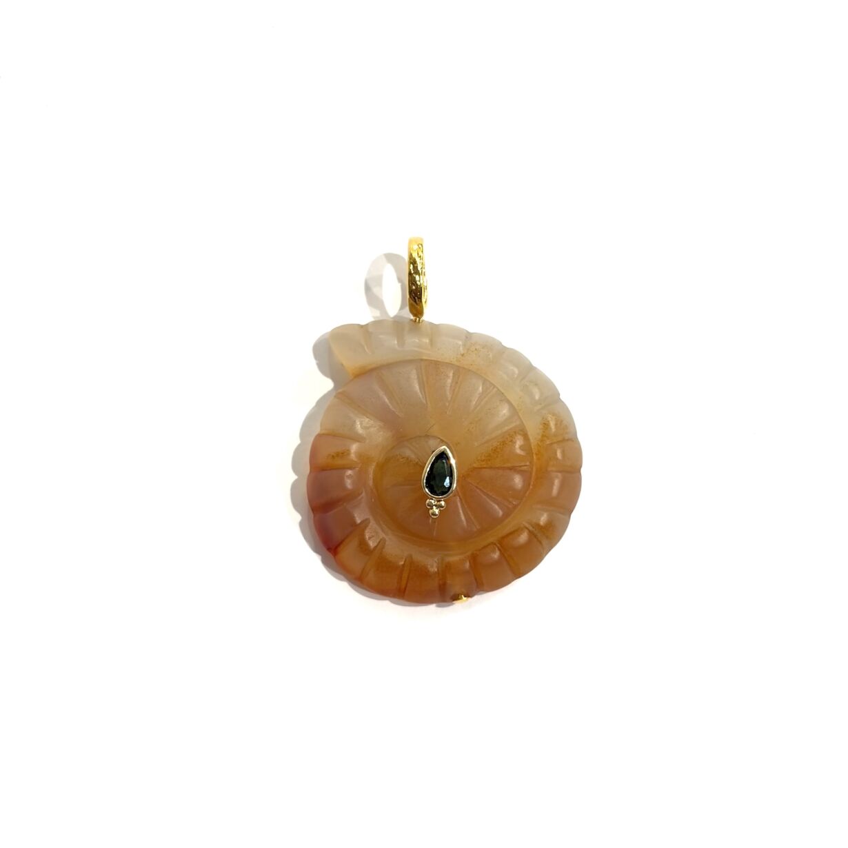 Pendentif pendant MILA carnelian Cornaline forme escargot shell by SANDE PARIS jewel