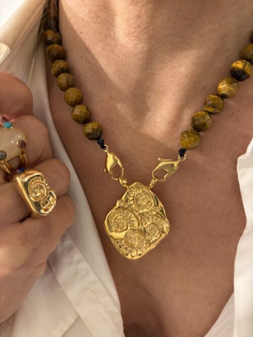 Collier oeil de tigre Tiger Eye necklace CALYPSO by Sande Paris jewellery