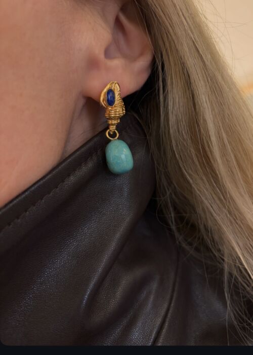 Boucle d'oreille forme Coquillage COQUI COQUI avec Lapis lazuli turquoise earrings shell with turquoise Lapis Lazuli by SANDE PARIS