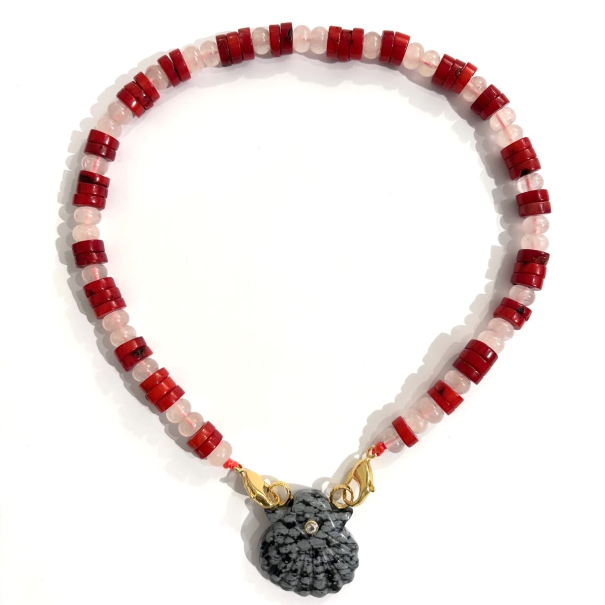 Collier Minorque Obsidienne Bambou de mer Necklace shell snowflake obsidian and sea bamboo by Sande paris