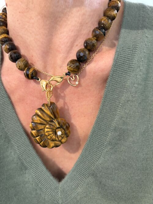 Tiger Eye Ammonite en Oeil de Tigre by Sande Paris bijoux