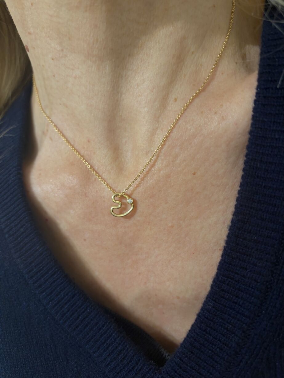 Chaine fine OR 18 carats fine chain 18K by Sande Paris joaillerie fine jewelry Chaine fine OR 18 carats fine chain 18K by Sande Paris