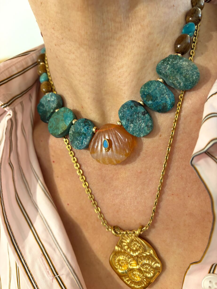 Collier ISOLA chrysocolle Turquoise coquillage cornaline shell carneliane Sande Paris jewel