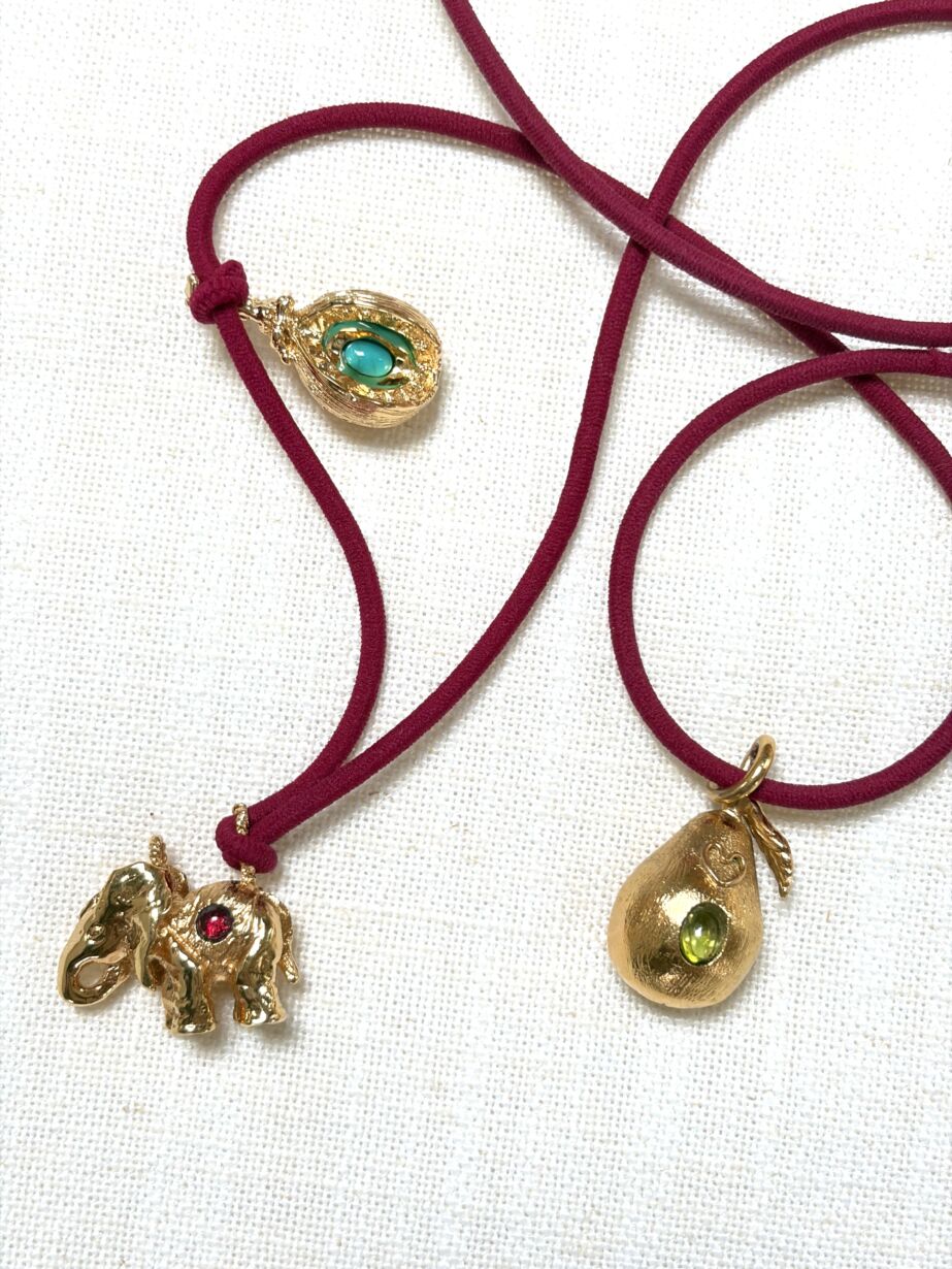 Pendentif Pendant poire pear elephant coconut by Sande Paris