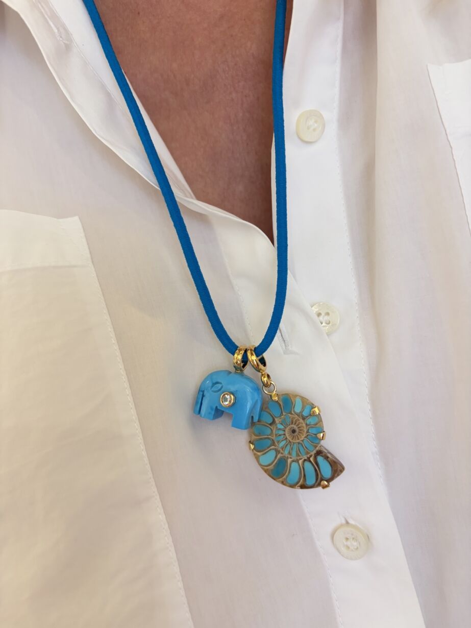 Pendentif elephant LEO pendant in Vesuvianite Red Jasper Turquoise Aventurine by Sande Paris bijou jewel