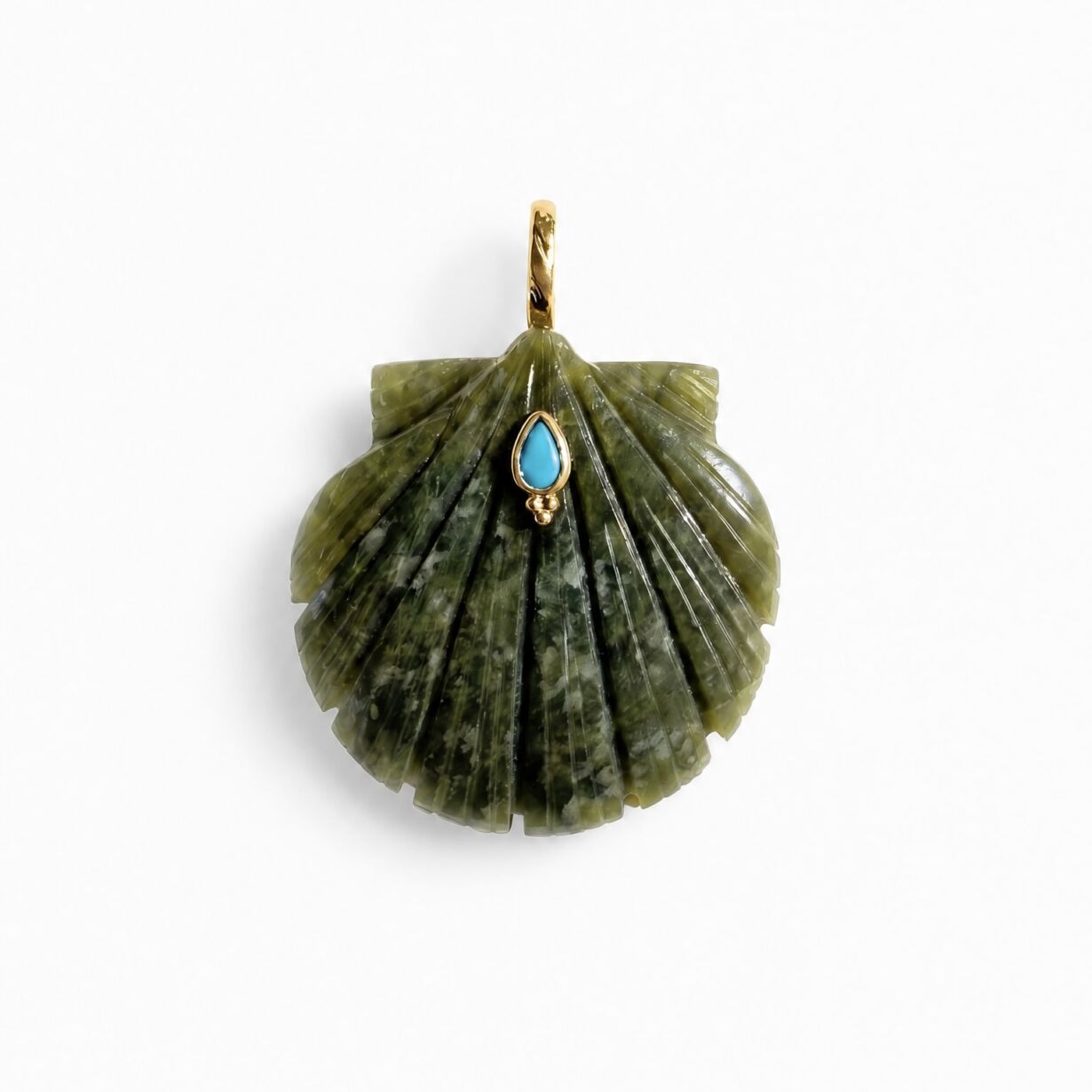 SYRA pendentif pendant Shell Coquillage en Vessonite by Sande Paris jewel. bijoux.